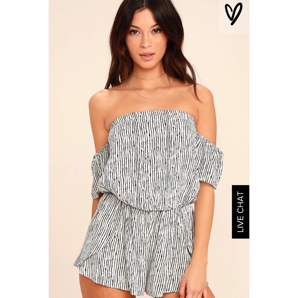 LULU’S • Get-Together Striped Shoulder Romper